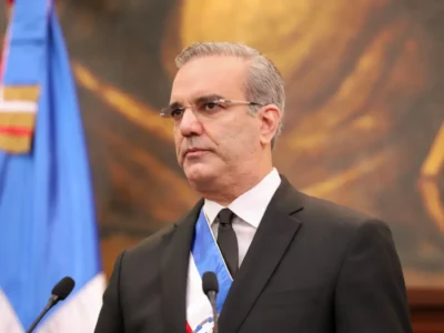 Abinader convoca sectores productivos para estabilizar precios de alimentos y servicios