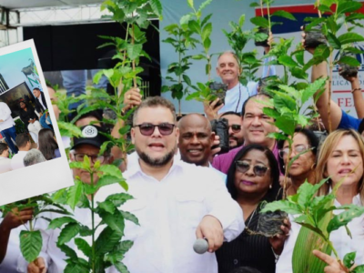 Director del FEDA resalta impacto de más de 5.2 millones de plántulas entregadas