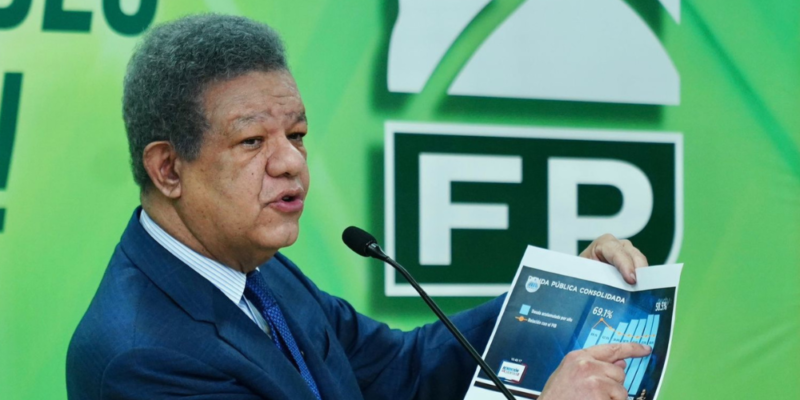 Leonel Fernández cuestiona excusas del Gobierno ante crisis del petróleo y asegura que “la gente no resiste más presión sobre su bolsillo”