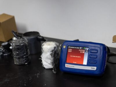 DNCD interviene dos piezas de vehículos llenas de presunta cocaína