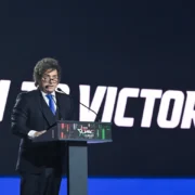 Apoyo incondicional de Milei a EE.UU. e Israel genera malestar y preocupación en Argentina