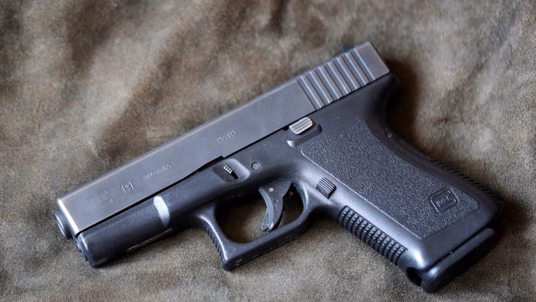 Senado aprueba en segunda lectura modificación a Ley de Armas en República Dominicana