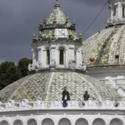El turismo interno y los nuevos destinos impulsan la Semana Santa en Latinoamérica