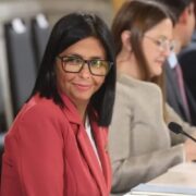 Más de 5.000 venezolanos volvieron a su país en cien días del Gobierno de Delcy Rodríguez