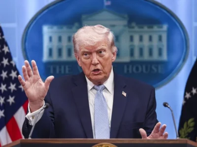 Trump afirma que “termina una era” en Irán tras 47 años de crisis