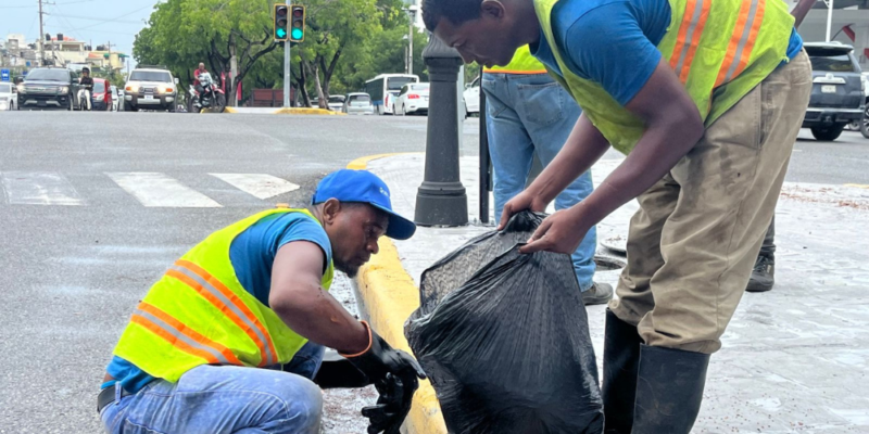 Alcaldía del DN intensifica trabajos preventivos para contrarrestar efectos de las lluvias