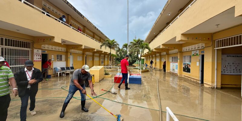 Infraestructura Escolar dispone rehabilitación inmediata de siete escuelas impactadas por inundaciones en Puerto Plata