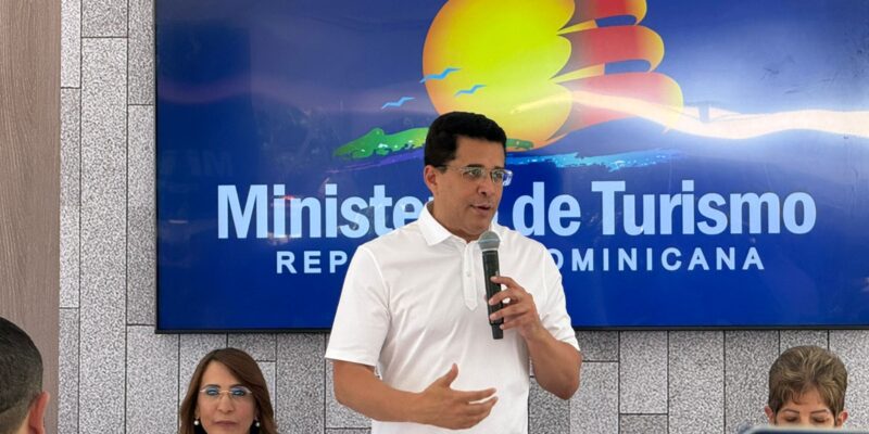 Inician construcción de plaza en Playa Teco con inversión de RD$193 millones en Puerto Plata