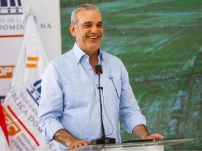 Presidente Abinader entrega Circuito Vial Bajo Yuna y transforma la vida de más de 30 mil personas en el Nordeste