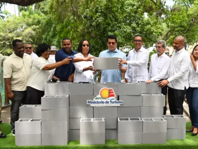 David Collado impulsa desarrollo turístico con proyectos millonarios en Barahona y Bahoruco