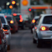 Gran congestión vehicular en Azua por retorno masivo tras Semana Santa