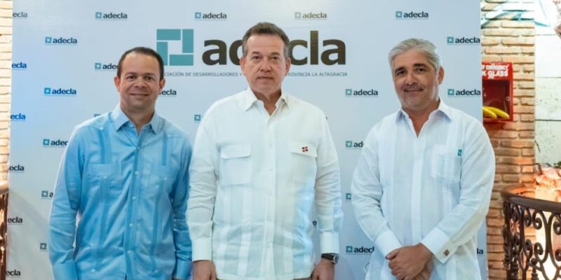 MIVHED presenta en La Altagracia avances para modernizar proceso de permisología en construcción