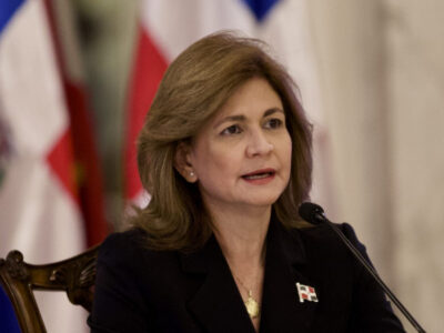Vicepresidenta reconoce que el sistema ha fallado a las mujeres dominicanas