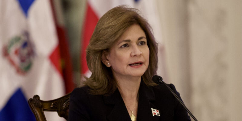 Vicepresidenta reconoce que el sistema ha fallado a las mujeres dominicanas