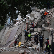 Se elevan a 1,430 las personas fallecidas por el doble terremoto en Venezuela