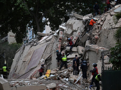 Se elevan a 1,430 las personas fallecidas por el doble terremoto en Venezuela