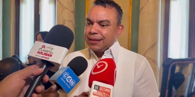 Julio Landrón resalta avances en salud mental durante lanzamiento de comité penitenciario