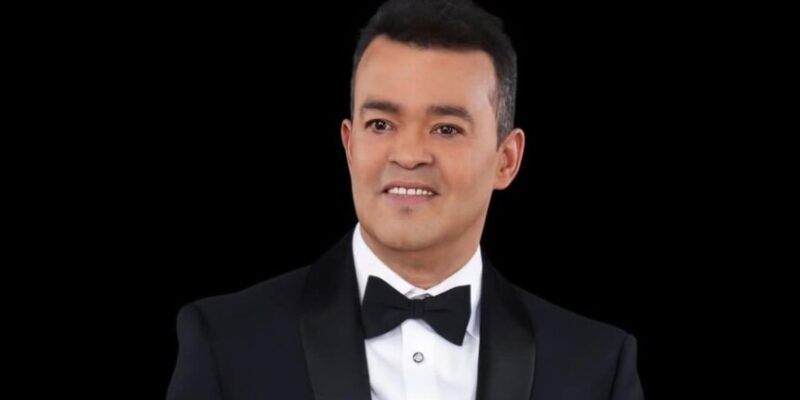 Fallece Alex Bueno, una de las voces más emblemáticas de la música dominicana