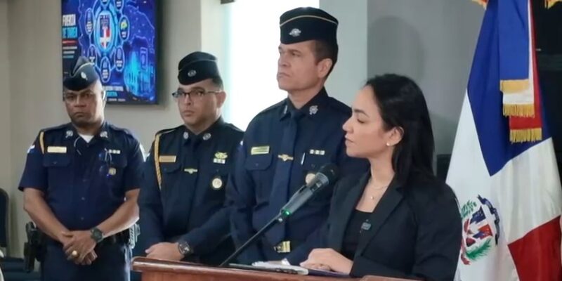 Gobierno decidirá si flexibiliza medidas migratorias para venezolanos en RD