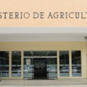 Mientras la nómina creció 10 %, el consumo de combustible en Agricultura aumentó 154 %