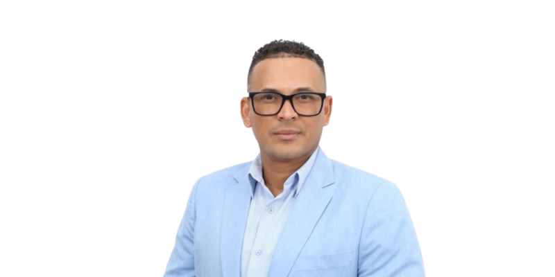 Regidor Luis Gabriel Ventura aclara que ejerce funciones honoríficas y niega doble remuneración