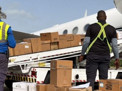 Solidaridad desde RD: cargamento de ayuda humanitaria es enviado a Venezuela tras terremoto