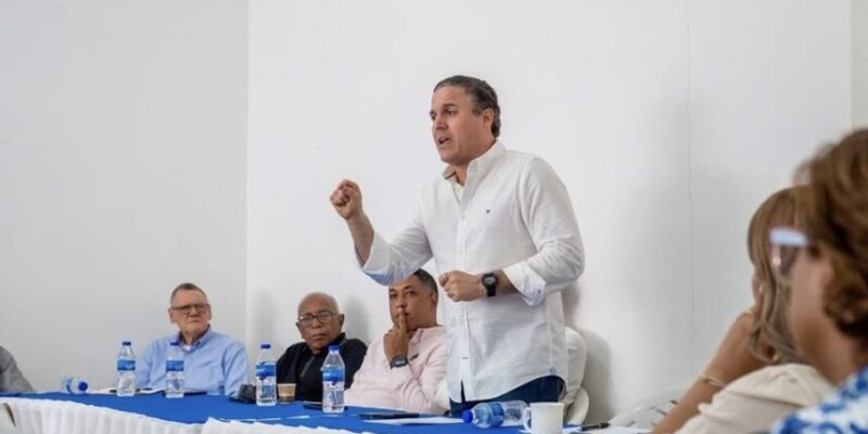 Jean Luis Rodríguez encabeza jornada de fortalecimiento del PRM en La Altagracia
