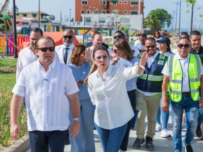 Carolina y Paliza supervisan trabajos finales del Paseo 30 de Mayo y anuncian su inauguración