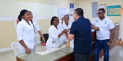 Director del SNS interviene Hospital Taiwán en Azua; entidad asume funciones operativas