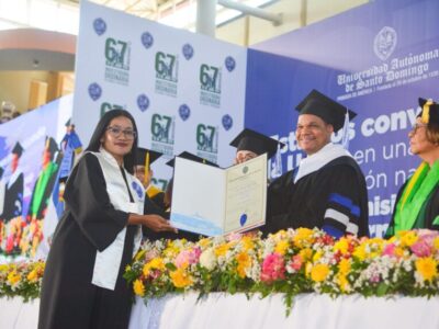 UASD gradúa 1,768 nuevos profesionales en la Región Norte
