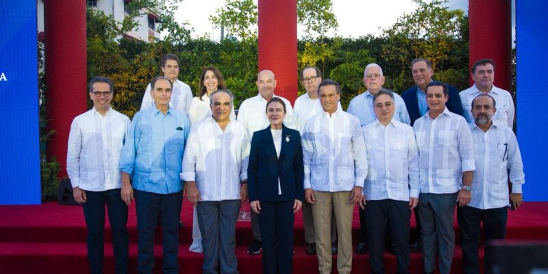 Abinader y Carolina inauguran Parque Deportivo Paseo 30 de Mayo, obra que refleja visión, orden y firmeza para transformar Santo Domingo