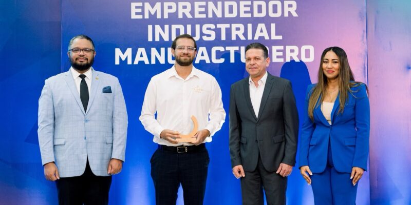 Proindustria reconoce a Pedro Ramón López Oliver por su trayectoria