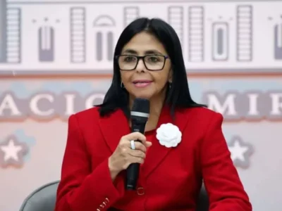 Gobierno de Venezuela crea fondo de 200 millones de dólares para atender la emergencia