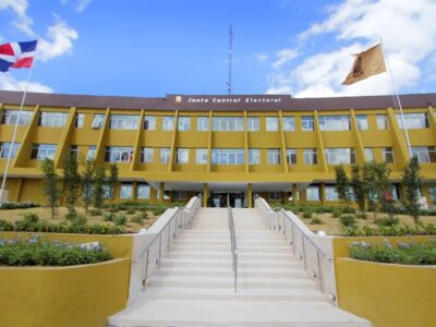 JCE supera el millón de nuevas cédulas entregadas en 51 días de renovación