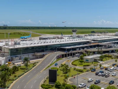 Aerodom realiza mantenimiento preventivo a las correas de equipaje del AILA