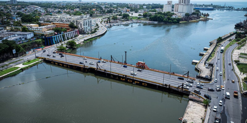 Puente Flotante cerrará este sábado por dos horas para permitir paso de embarcaciones
