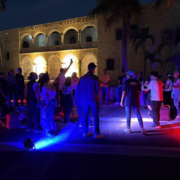 Cristianos de distintas denominaciones oran por la RD en la Plaza de España