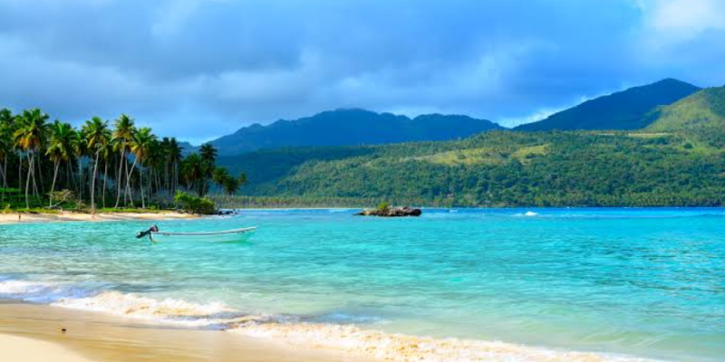 Crisis por falta de agua potable pone en riesgo el turismo y la economía de Las Galeras