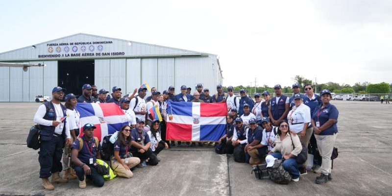 Ministro de Salud retorna al país junto al Equipo Médico de Emergencia tras culminar misión humanitaria en Venezuela
