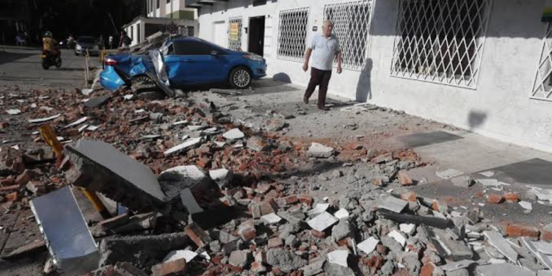 Sube a 169 el número de muertos y a 668 el de heridos por el terremoto en Colombia
