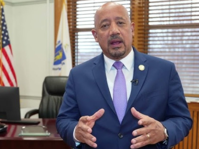 ¡Arrestan alcalde de Lawrence! Lo acusan de usar más de US$1 millón de préstamo para campaña y deudas