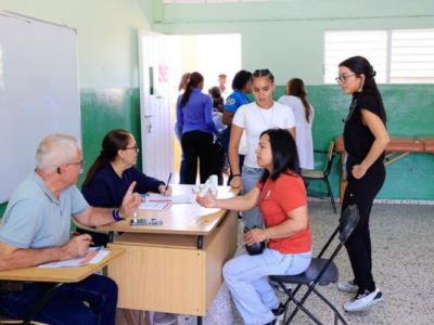 Rehabilitación y el HOMS brindan servicios de salud gratuitos durante operativo médico en Constanza