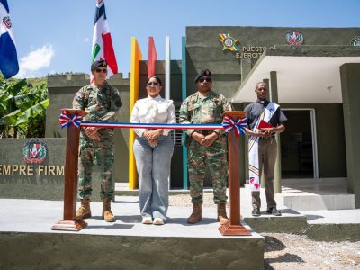 Comandante del Ejército reinaugura el puesto militar Aniceto Martínez tras su remodelación en Hondo Valle
