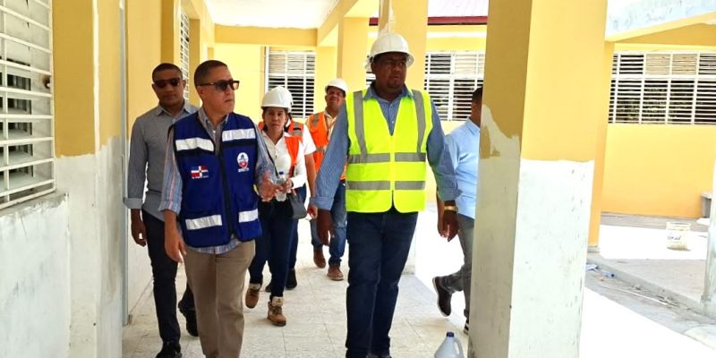 Infraestructura Escolar deja listas nuevas aulas y obras para el regreso a clases en San Cristóbal