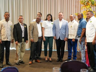 Ministro de Agricultura destaca alianza entre campo y comercio para fortalecer abastecimiento nacional
