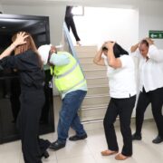 Intrant evacúa sus instalaciones durante simulacro nacional contra terremotos