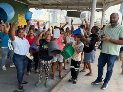 Falta de agua obliga a familias de Los Alcarrizos a reducir gastos en comida
