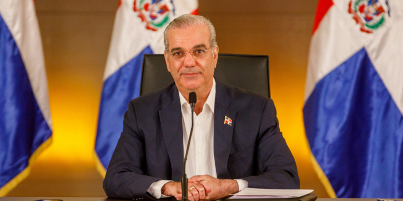 Abinader: "los subsidios permanentes y coyunturales han sido clave para reducir la pobreza en medio de crisis internacionales"