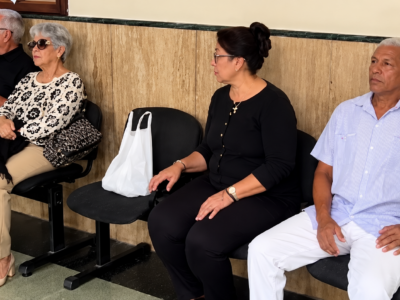 Familiares de víctimas del Jet Set llegan al tribunal a la espera de decisión sobre calificación jurídica