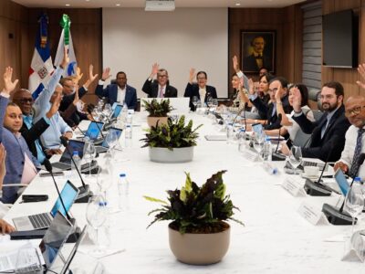CNSS logra cobertura del 100 % para 13 medicamentos de alto costo mediante el FOMAC